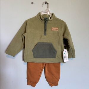 NWT 18M Avalanche Kids 2 Piece Set